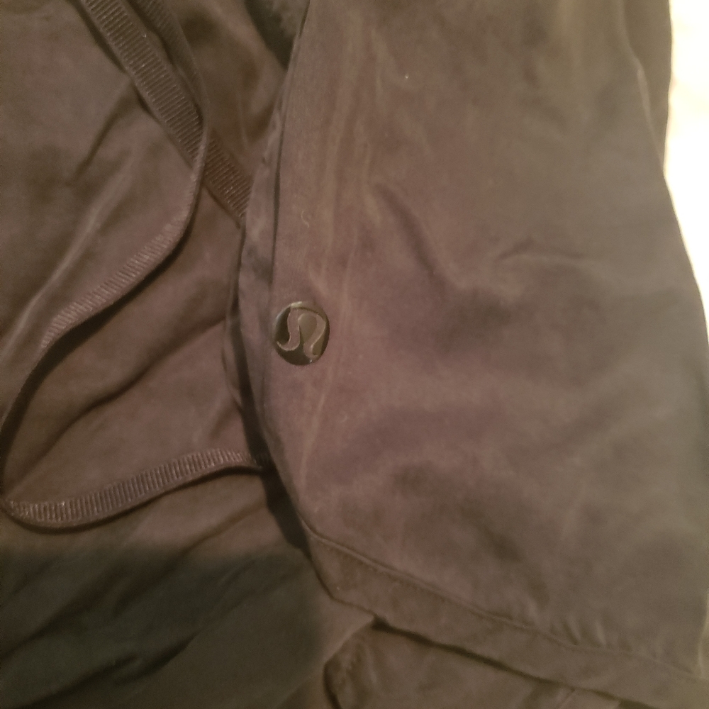 Lululemon Shorts - Picture 3 of 5